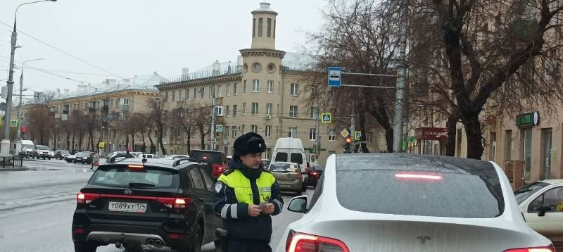 В Магнитогорске сотрудники Госавтоинспекции провели рейд вблизи аварийных пешеходных переходов